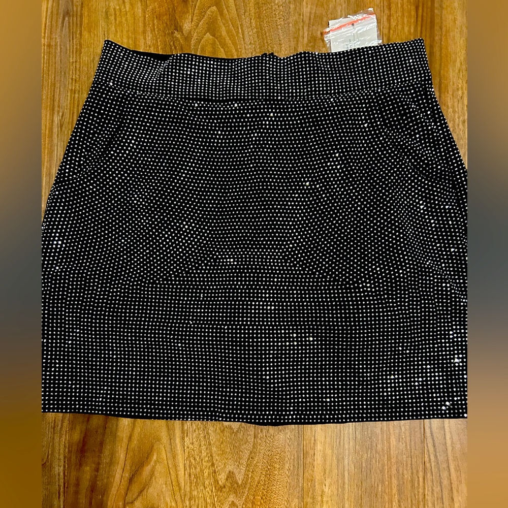 NWT Jess Lea daring, stares studded, skort size medium